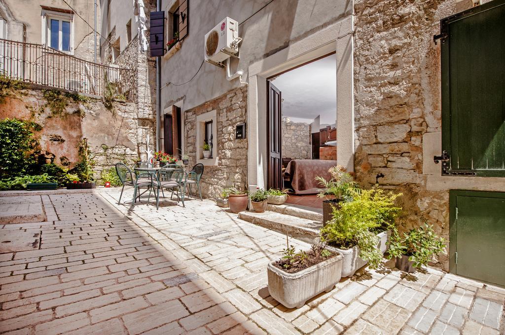 Apartments Taylor Rovinj Exterior foto